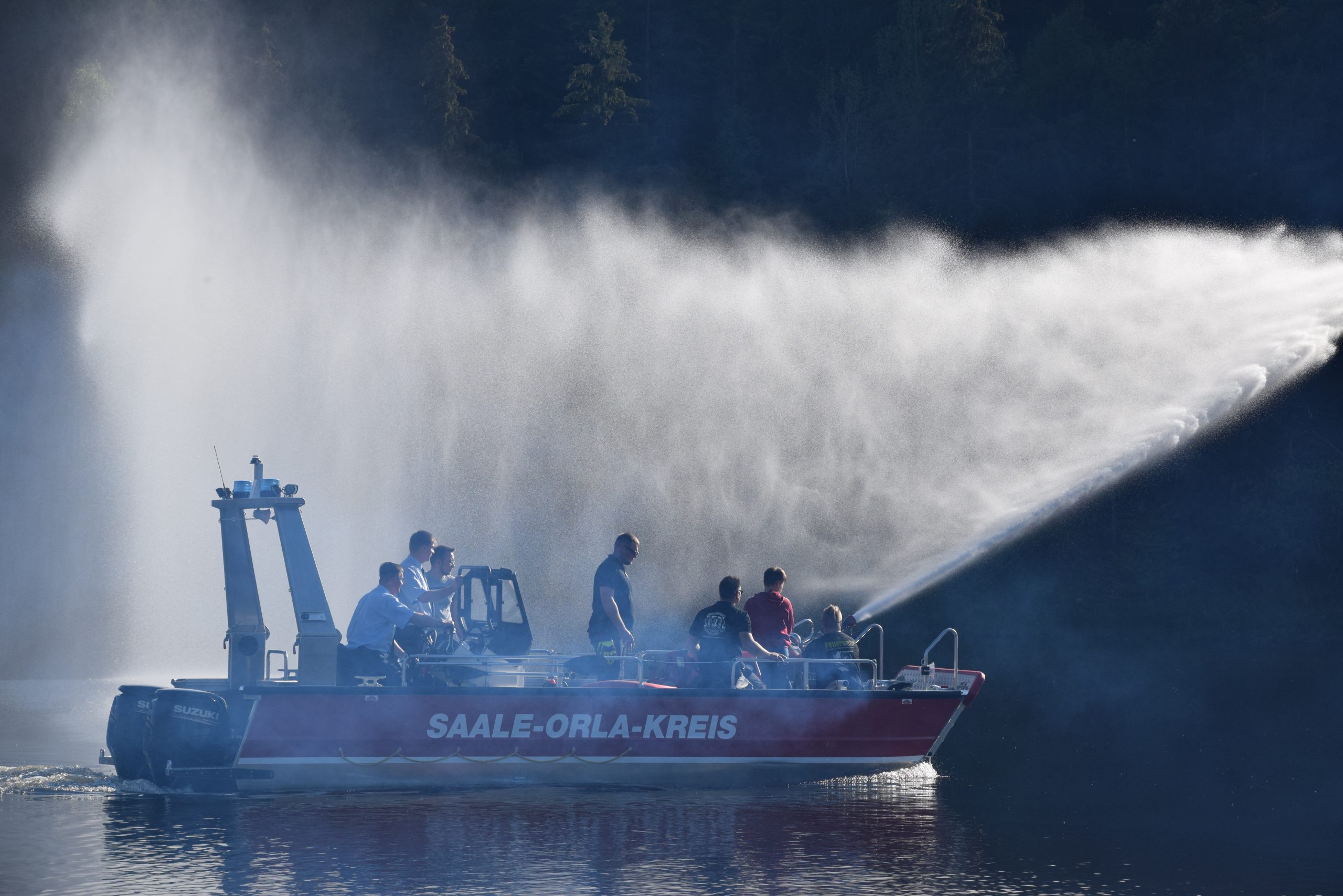 Neues Rettungsboot des Saale-Orla-Kreises an Stützpunktfeuerwehr Bad Lobenstein übergeben