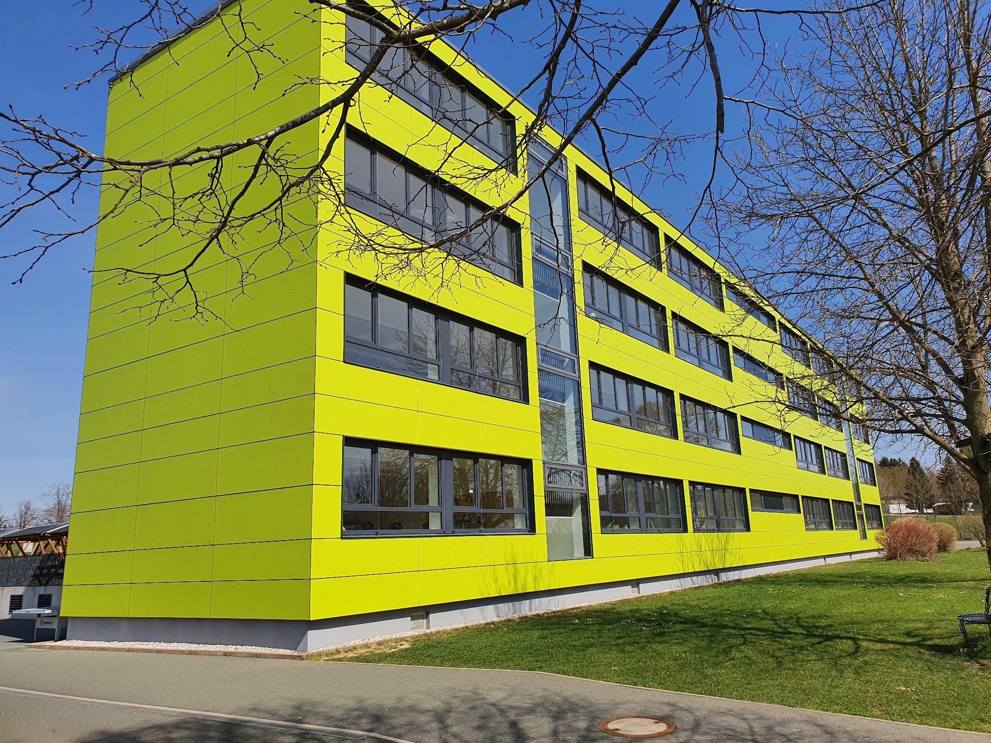 Unzureichende Antworten aus dem Bildungsministerium zum  Unterrichtsausfall in Tanna