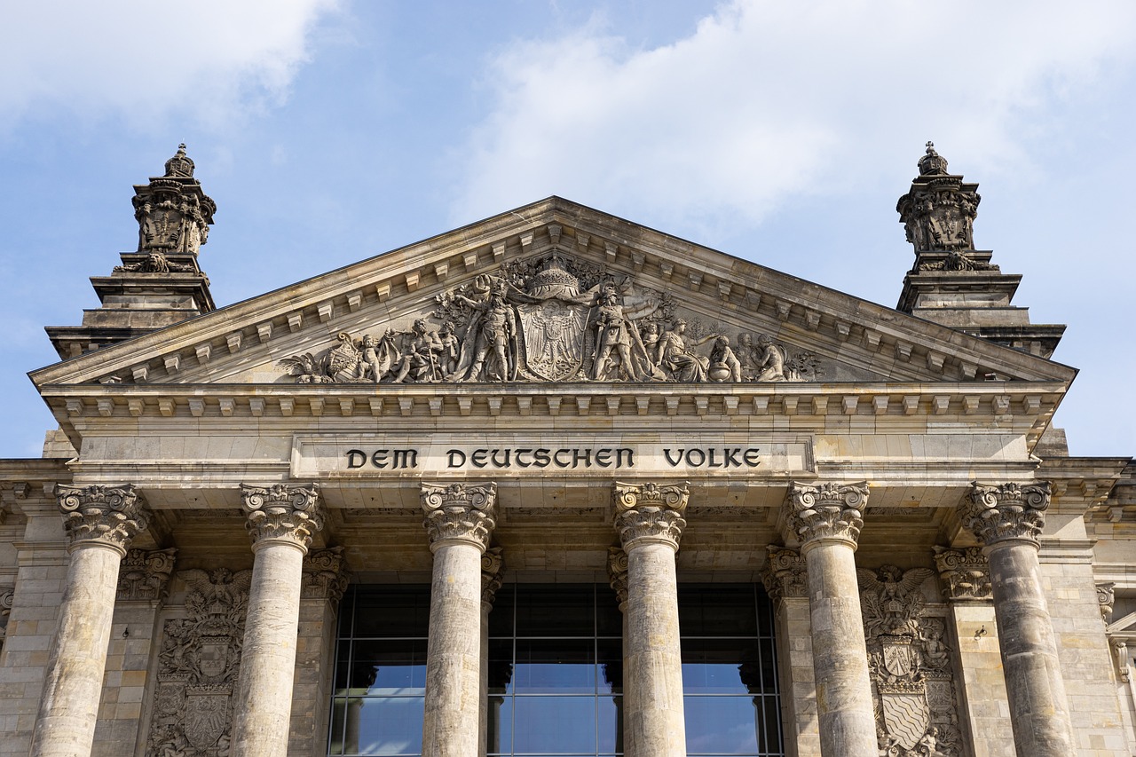 Lügen, diffamieren, Angst!