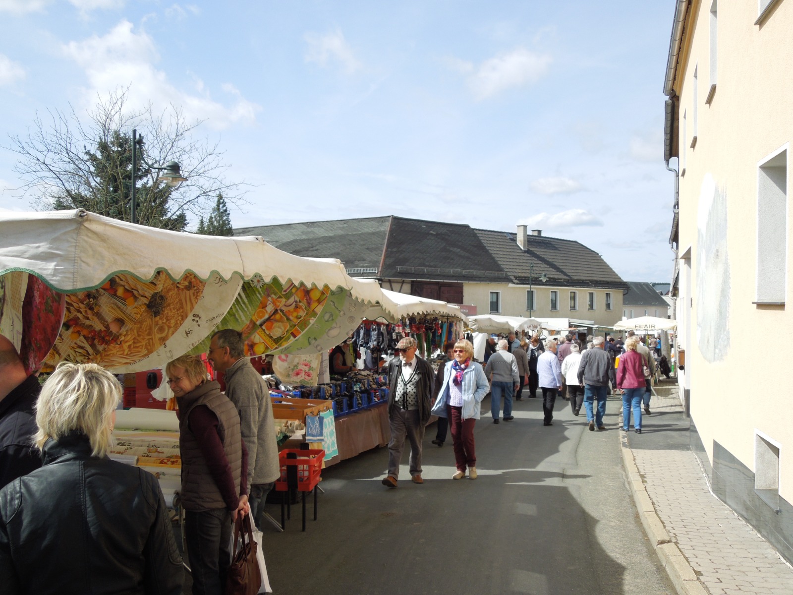Langgrüner Markt am  7.4.2024