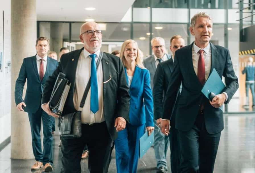 Nur wer GEGEN DEN STROM schwimmt gelangt auch zur Quelle – WIR SIND BEREIT!