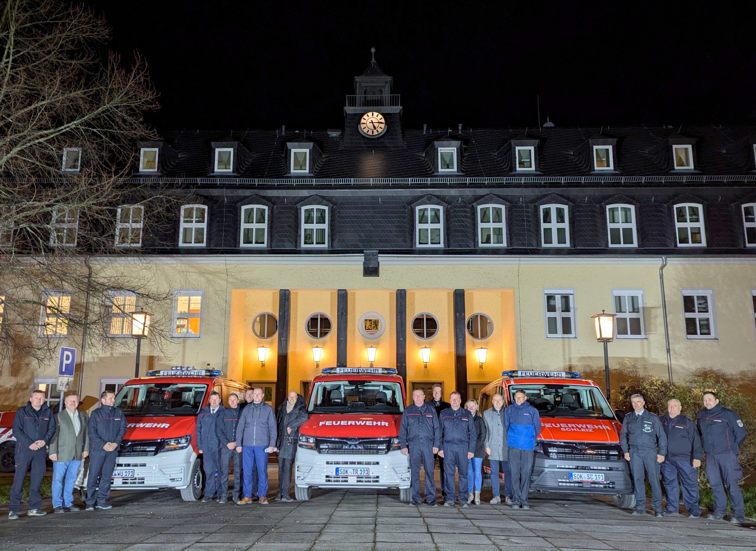 Drei neue Feuerwehrfahrzeuge in Dienst gestellt