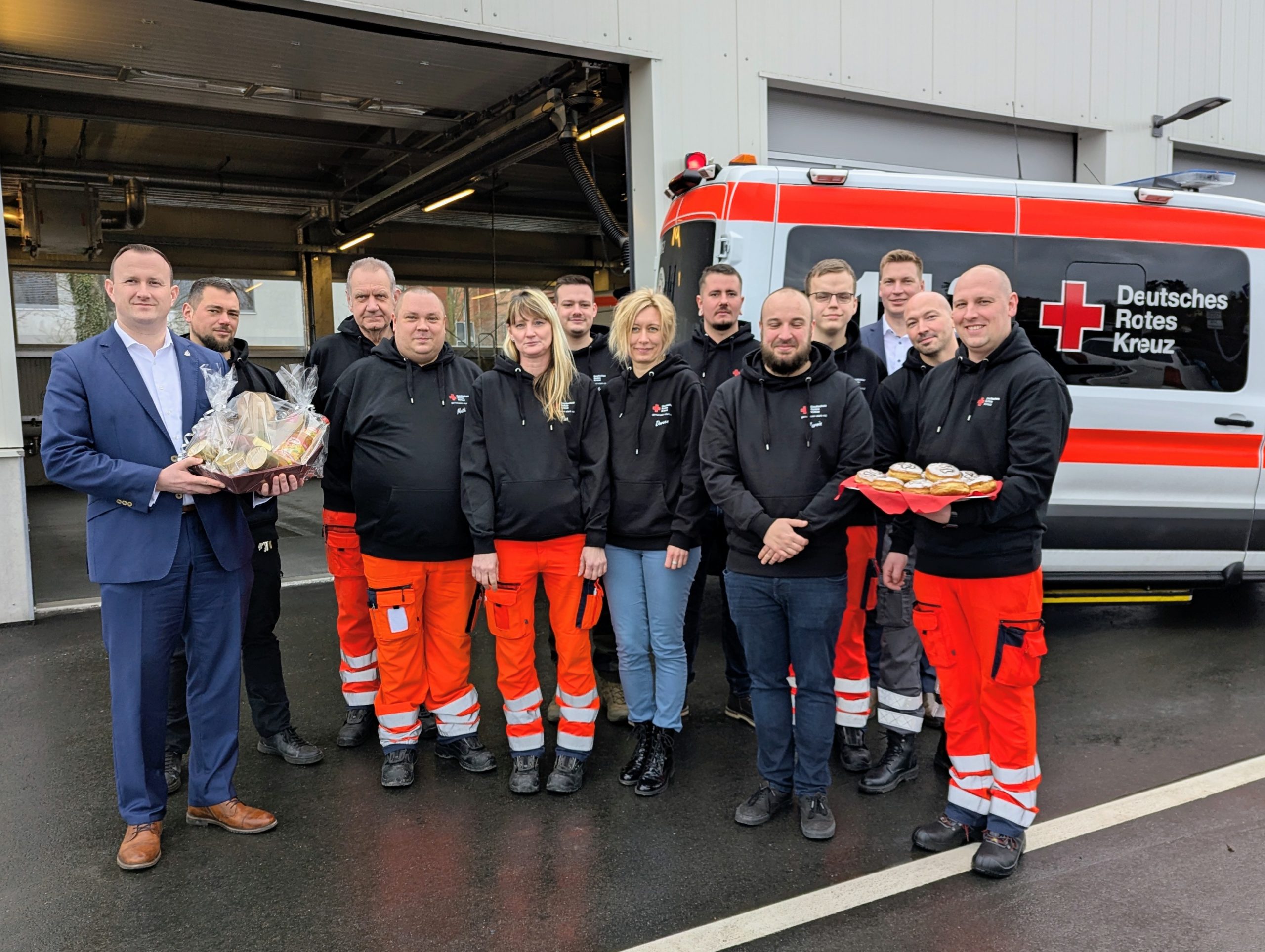 Rettungswachen-Besuch zum „Europäischen Tag des Notrufs“